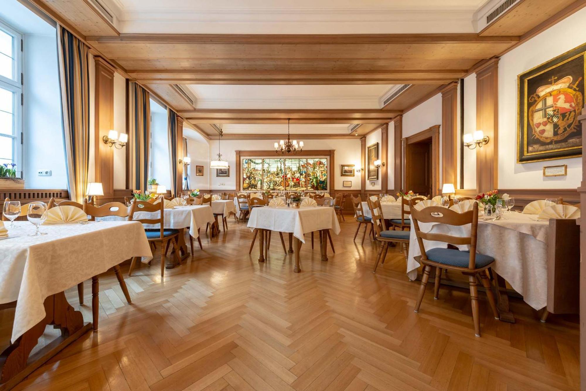 Romantik Hotel Zur Post Furstenfeldbruck Bagian luar foto